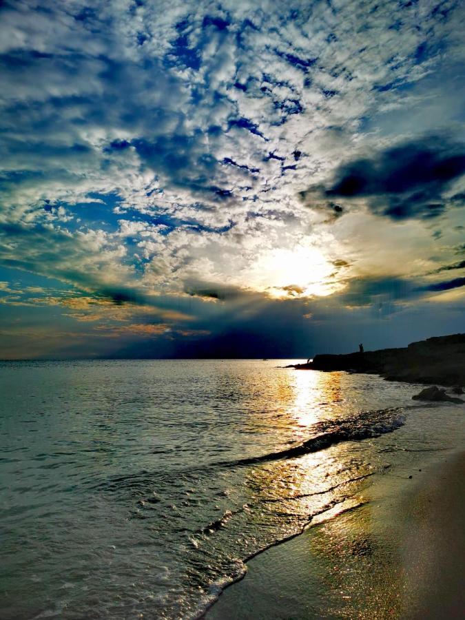 Casa Fronte Mare Villa มารีนา ดี มันกาแวร์ซา ภายนอก รูปภาพ